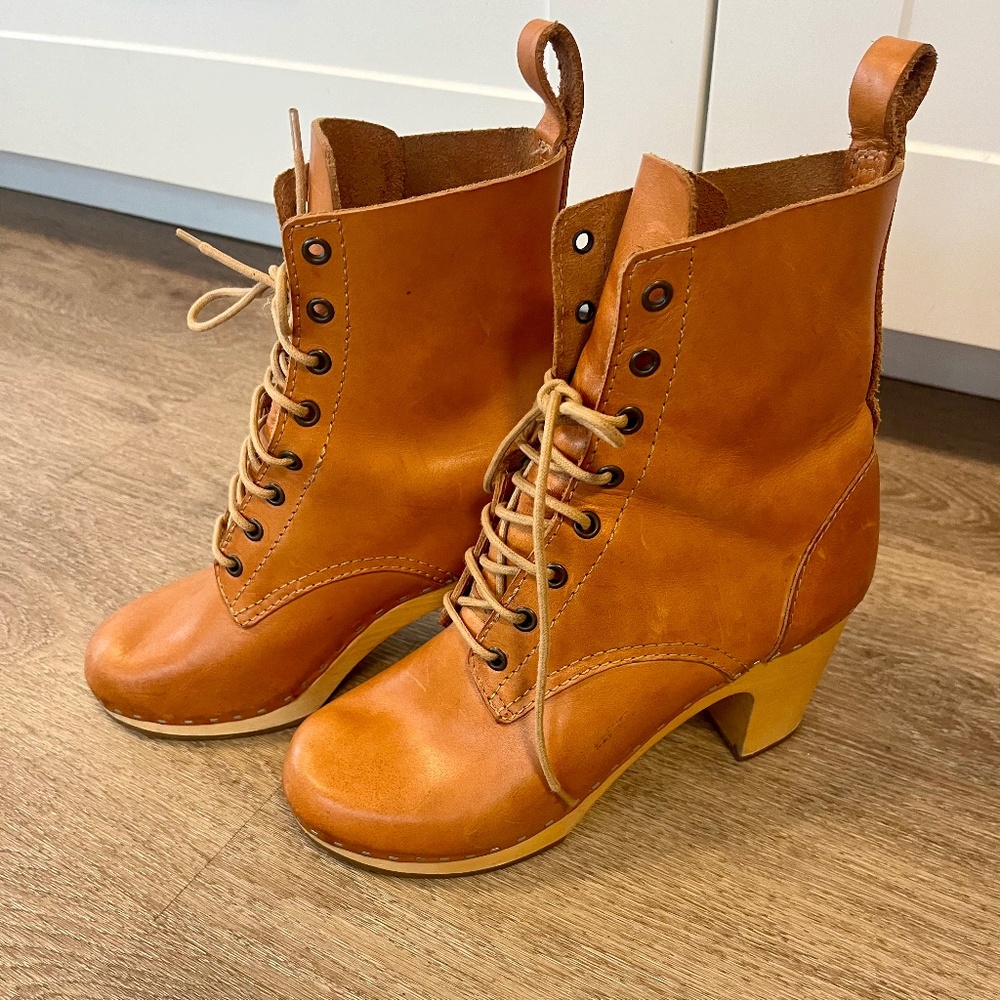 Swedish Hasbeens Leather Boots (39)